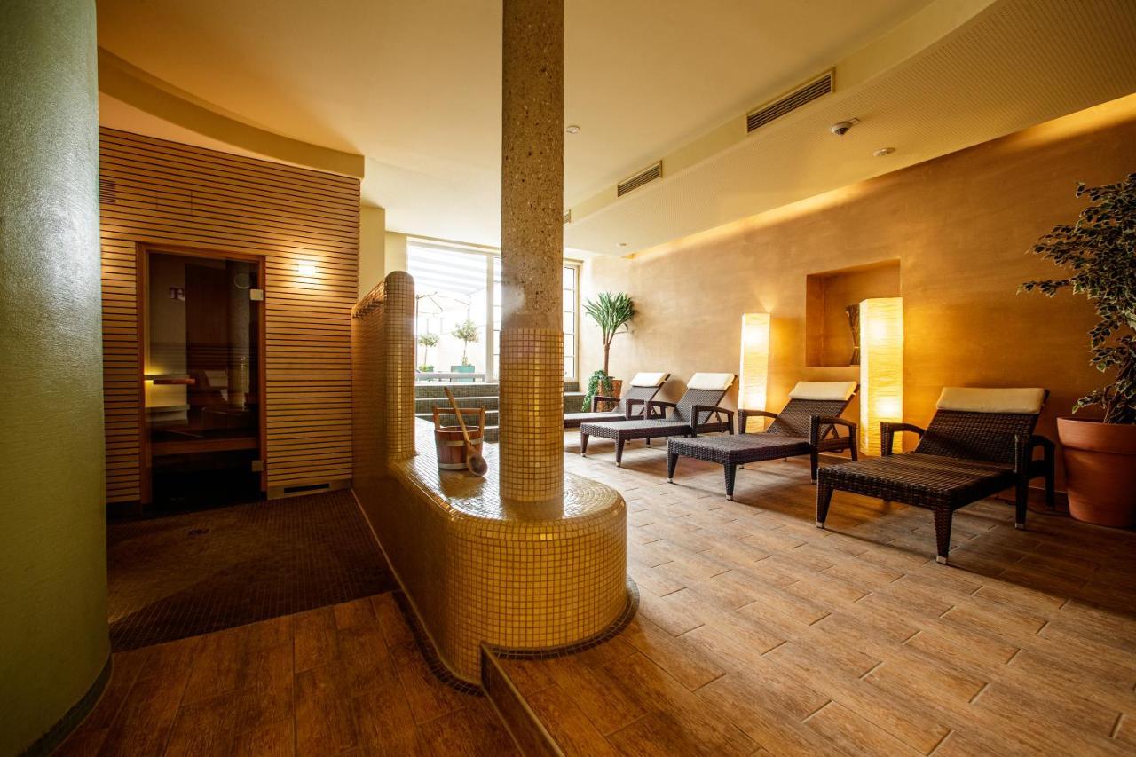 Hotel-Restaurant Allmer ويز المظهر الخارجي الصورة